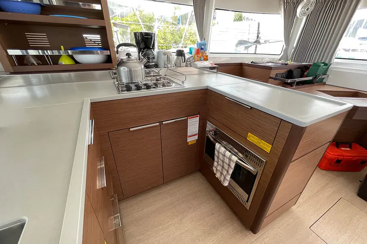 Charter Yacht PEBBLES - Lagoon 46 - 4 Cabins - Tortola - BVI