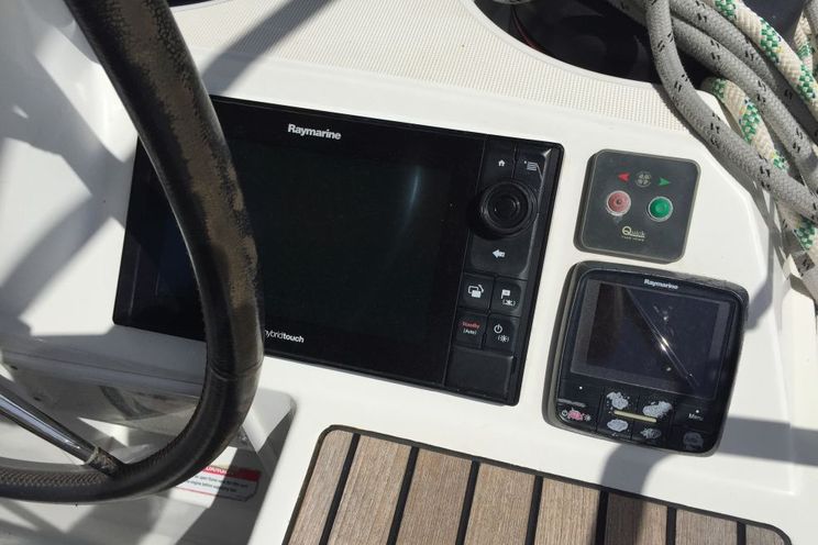 Charter Yacht PARTENOPE