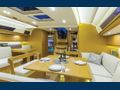 DUFOUR 520 GL - Galley