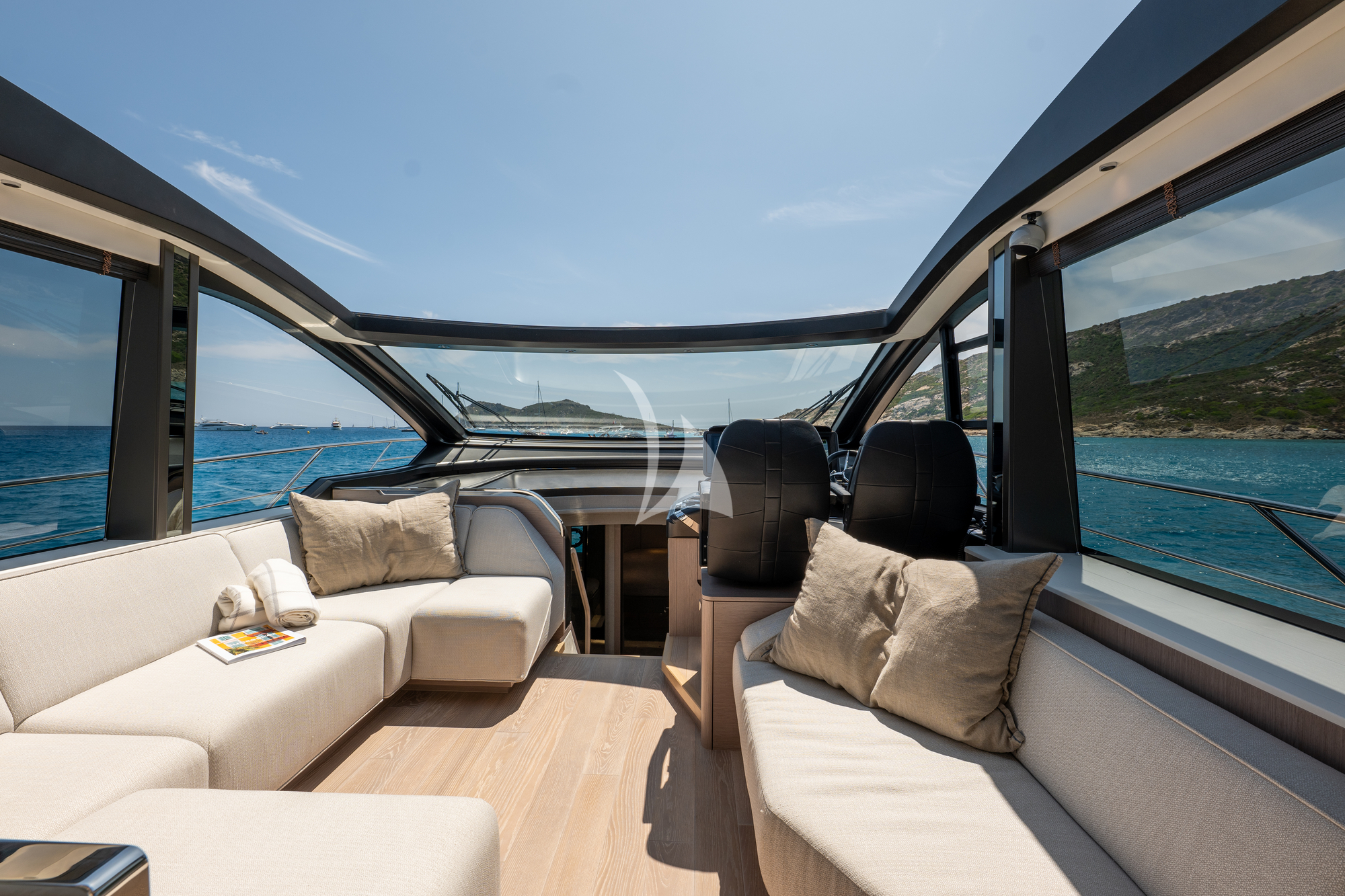 Charter Yacht AQUA - Sunseeker Predator 65 - St Tropez