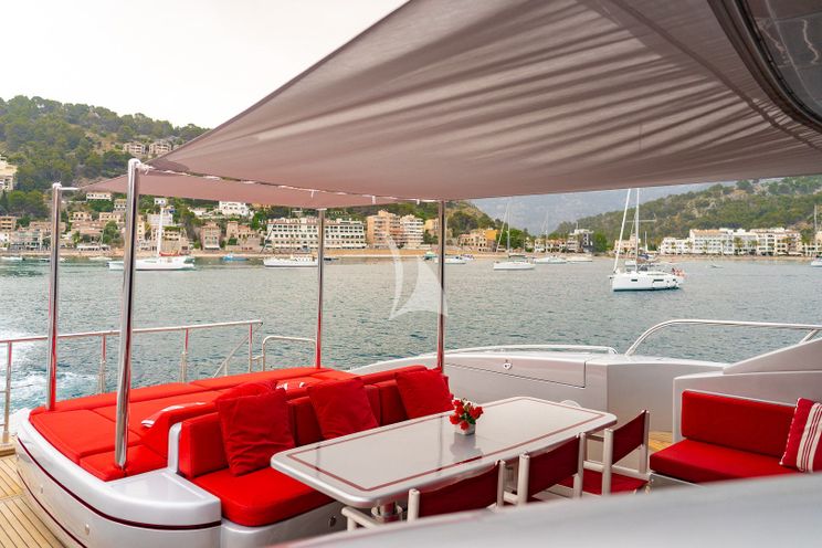 Charter Yacht LA DIGUE - Mangusta 92 - 4 Cabins - Cannes - Nice - St Tropez - Antibes