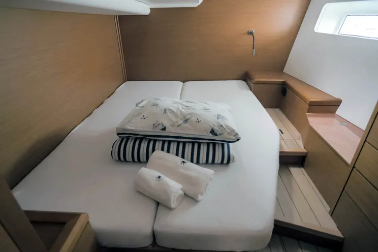 Charter Yacht Miss C - Jeanneau 54 - 4 cabins - Palma de Mallorca - Balearic islands - Spain