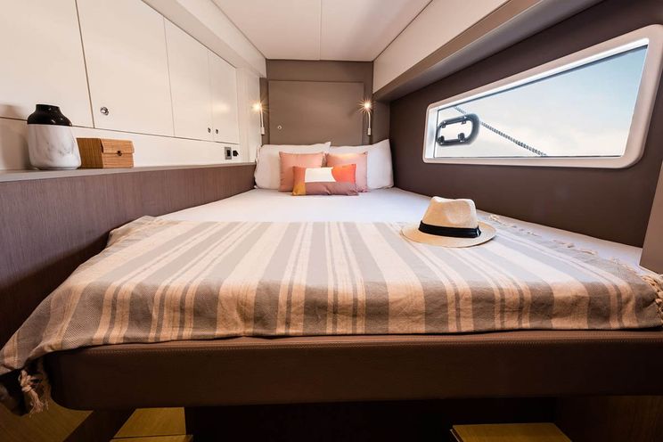Charter Yacht SWEET ESCAPE - Bali 4.2 - 4 Cabins - Tortola - BVI