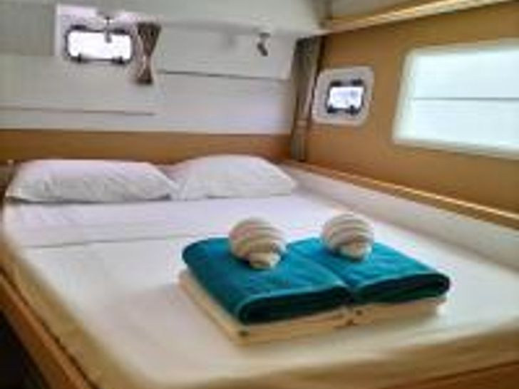 EOS - Guest cabin