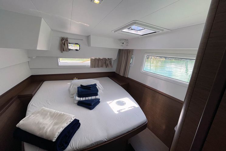 Charter Yacht C'EST BON - Lagoon 42 - 4 cabin - Marsh Harbor - Abacos - Bahamas - Caribbean