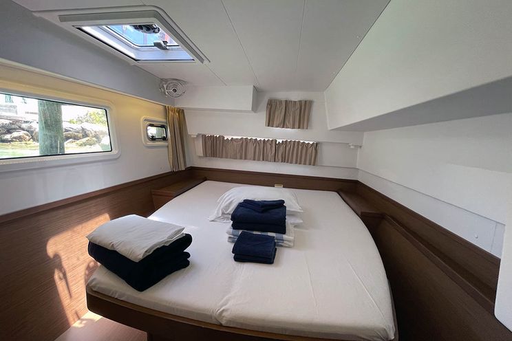 Charter Yacht C'EST BON - Lagoon 42 - 4 cabin - Marsh Harbor - Abacos - Bahamas - Caribbean