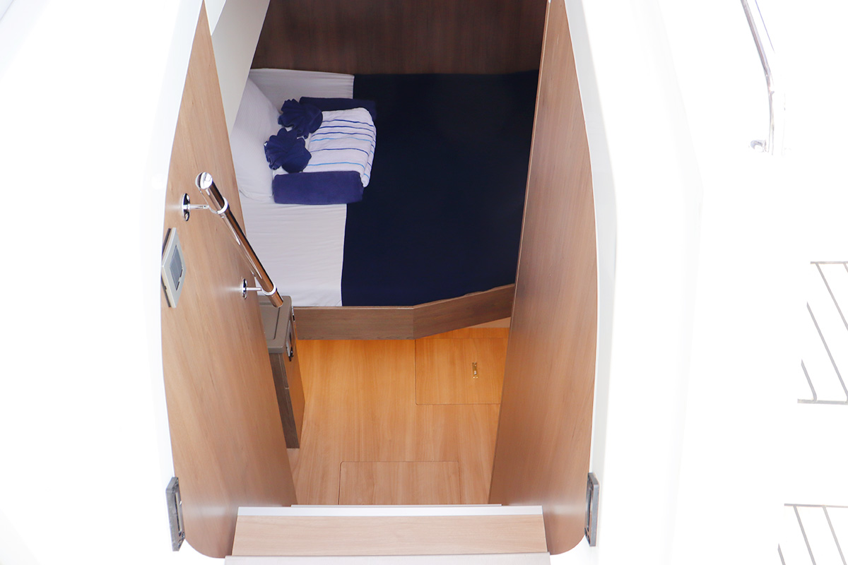 Charter Yacht ON A WHIM - Bali 4.8 - 6 + 1 Cabins - BVI - Tortola