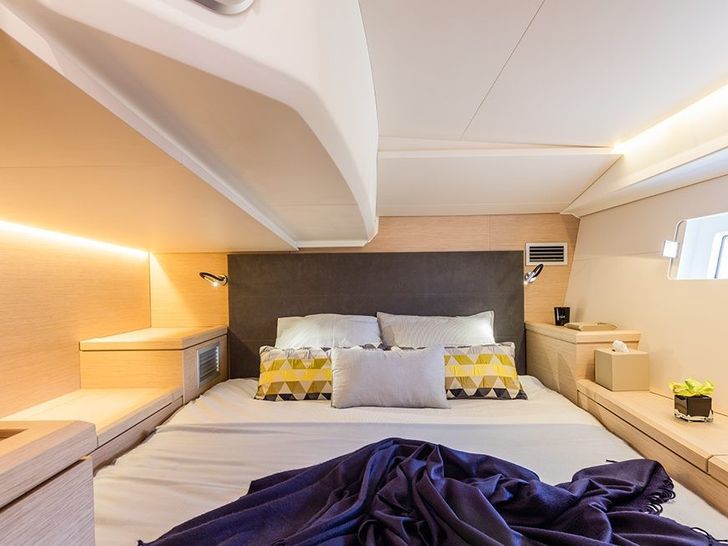 Jeanneau 51 Cabin Jeanneau 51 Cabin