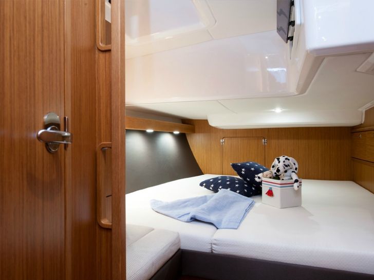 Bavaria Cruiser 56 Cabin Bavaria Cruiser 56 Cabin