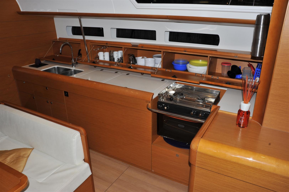 Charter Yacht Secret Love