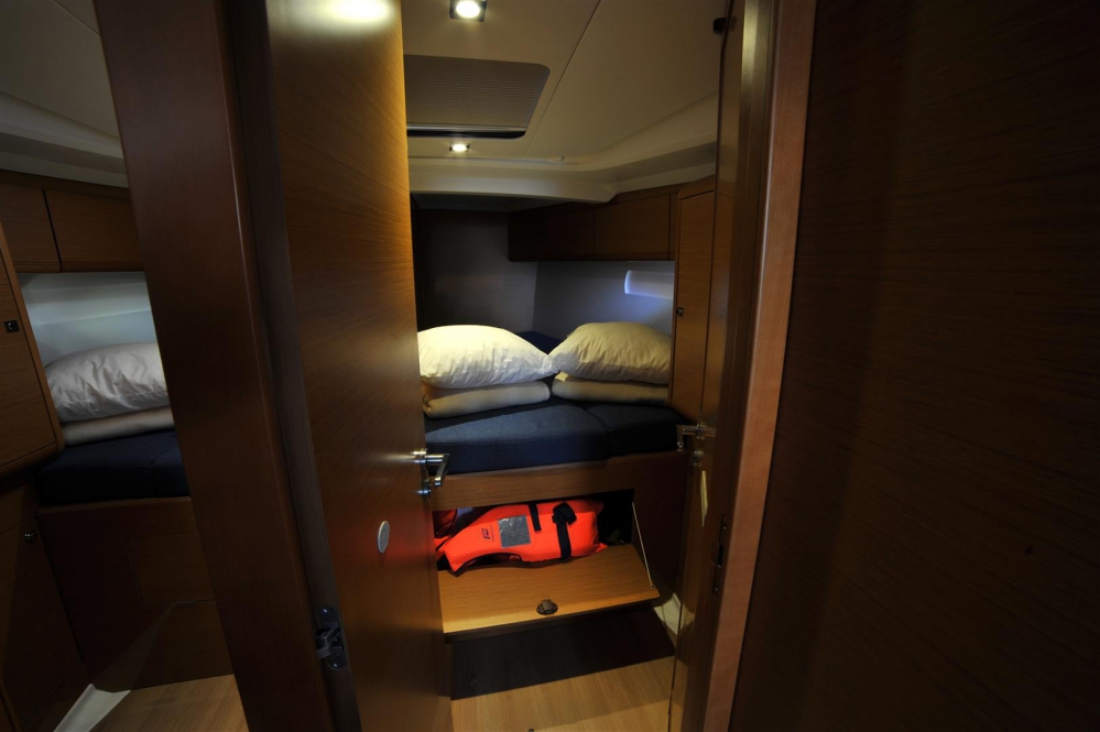 Charter Yacht Secret Love