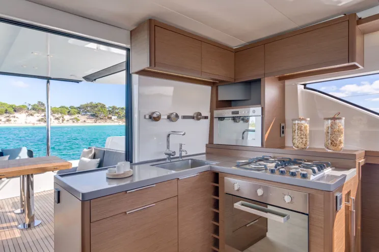 Charter Yacht SIMONE - Lagoon 50 - 6 Cabins - Nassau - Exumas - Marsh Harbour