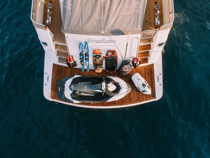 aft deck dining table