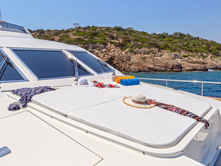 EFMARIA - Foredeck EFMARIA - Foredeck