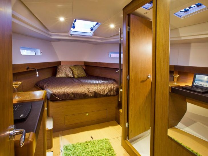 Jeanneau Sun Odyssey 44DS Cabin Jeanneau Sun Odyssey 44DS Cabin