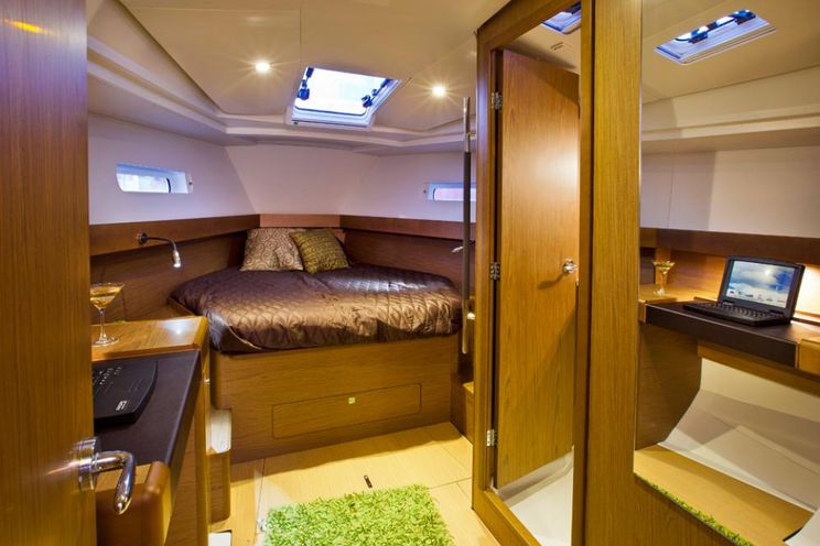 Charter Yacht Jeanneau Sun Odyssey 44DS - 2 Cabins - 2013 - Annapolis - Nassau