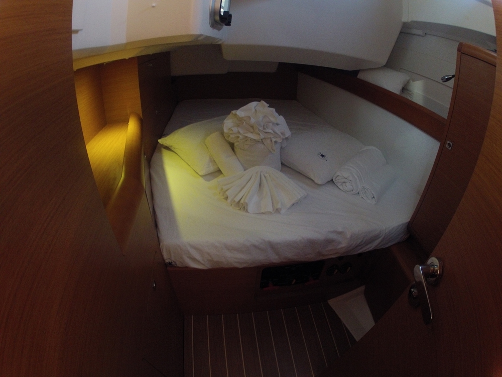 Charter Yacht Sun Odyssey 469 - 4 Cabins - BVI