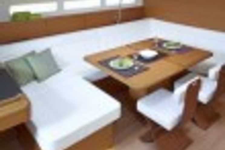 Charter Yacht RIOJA