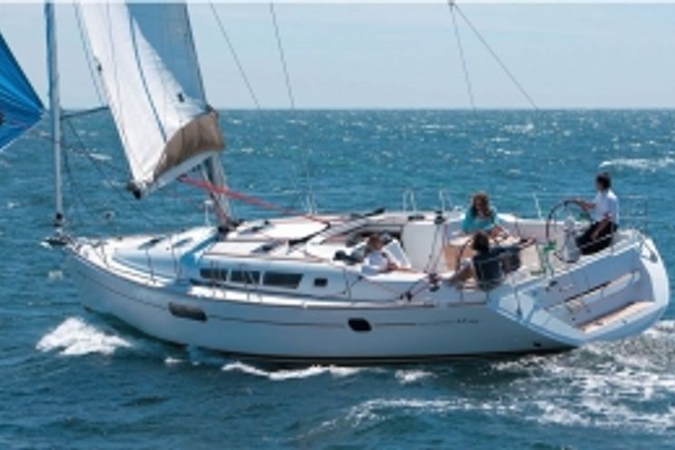 Charter Yacht Sun Odyssey 44i - 4 Cabins - Corsica