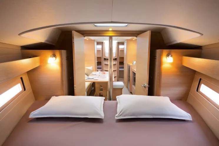 Charter Yacht Dufour 382 Grand Large - 3 cabins(3 double)- 2017 - Nassau - Staniel Cay- Newport