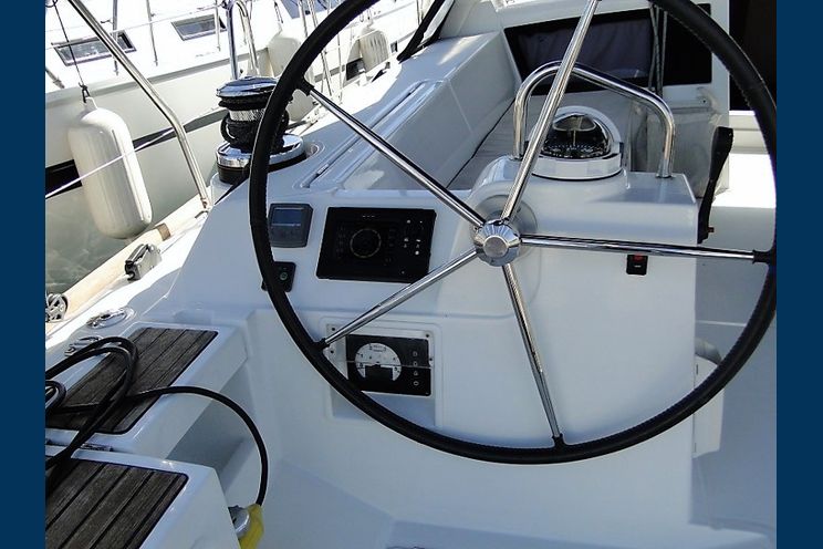 Charter Yacht TINOS
