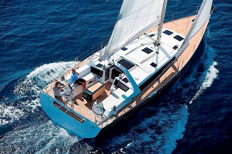 Charter Yacht TINOS