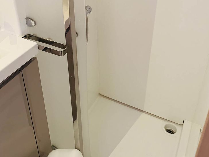 SPINDRIFT Fountaine Pajot Elba 45 - head SPINDRIFT Fountaine Pajot Elba 45 - head