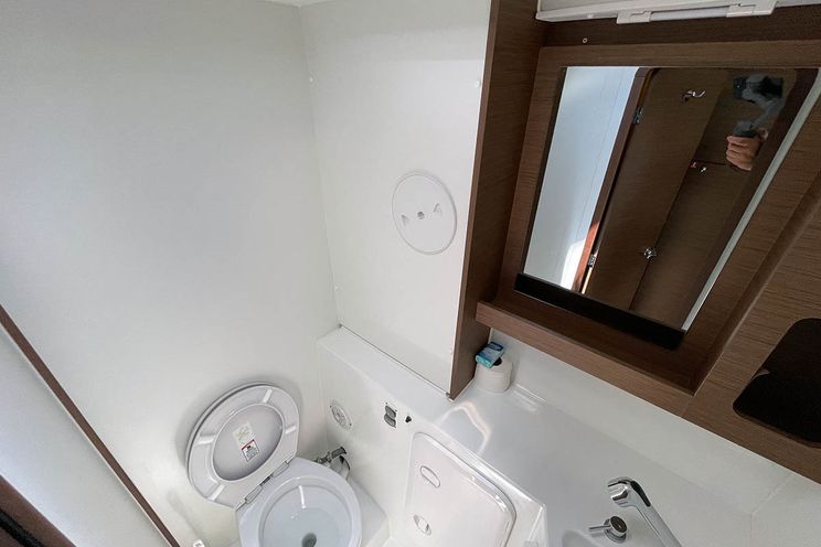 Charter Yacht C'EST BON - Lagoon 42 - 4 cabin - Marsh Harbor - Abacos - Bahamas - Caribbean