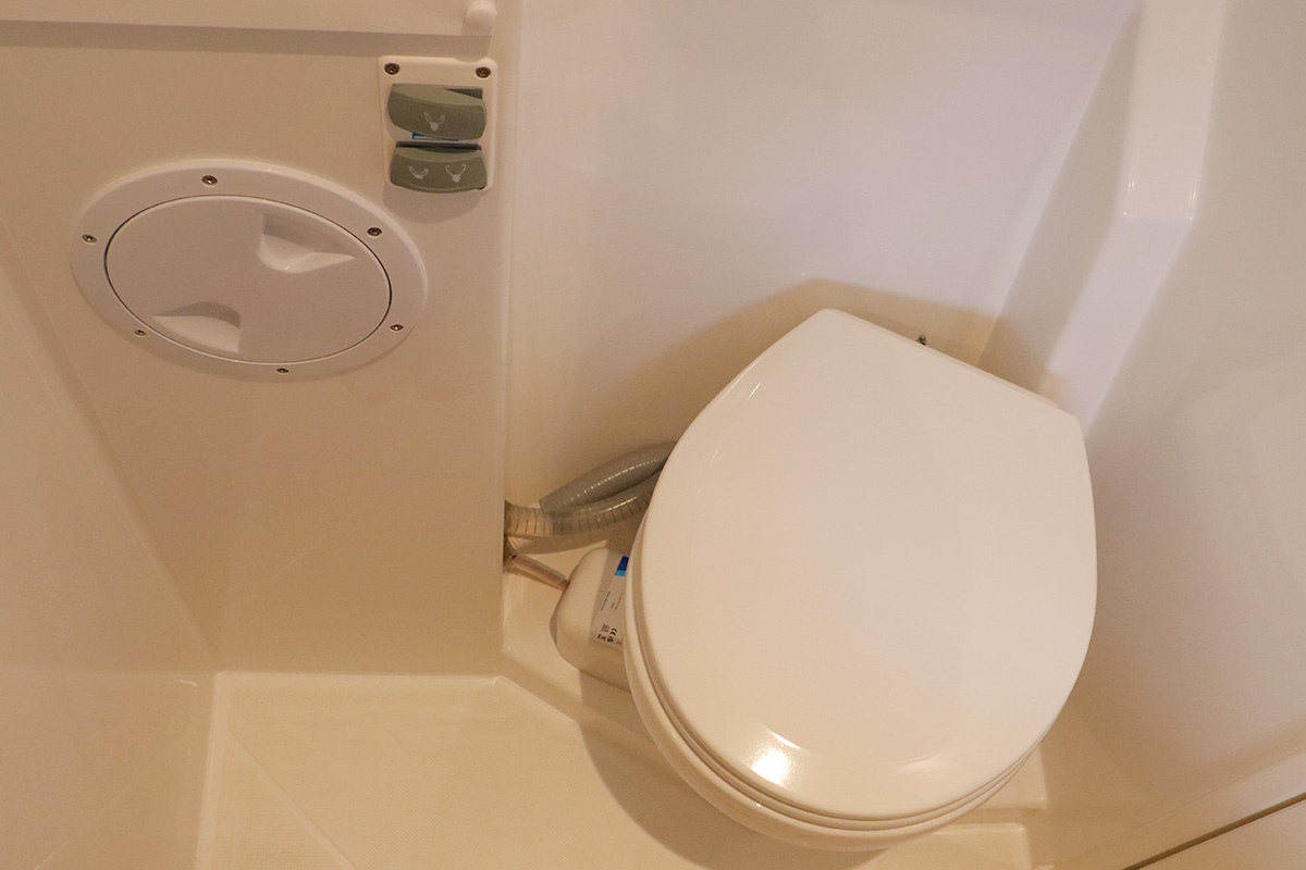 Charter Yacht ON A WHIM - Bali 4.8 - 6 + 1 Cabins - BVI - Tortola