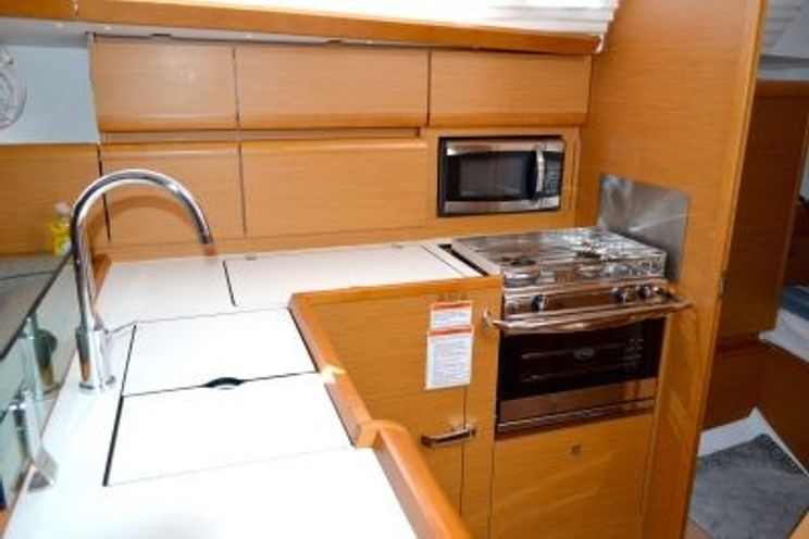 Charter Yacht WEATHER OR KNOT