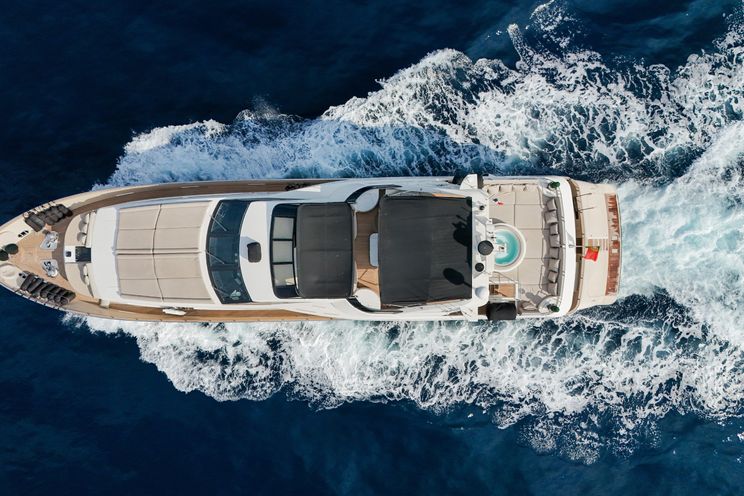 Charter Yacht ACCAMA DELTA - Azimut 30m - 4 Cabins - Cannes - St Tropez - Nice - Antibes - Monaco - French Riviera