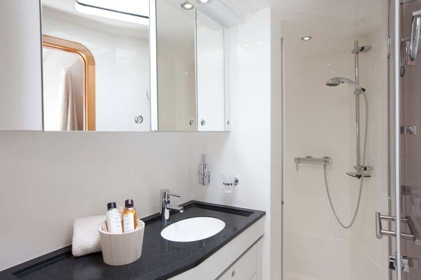 ORION Catana 90 Ensuite