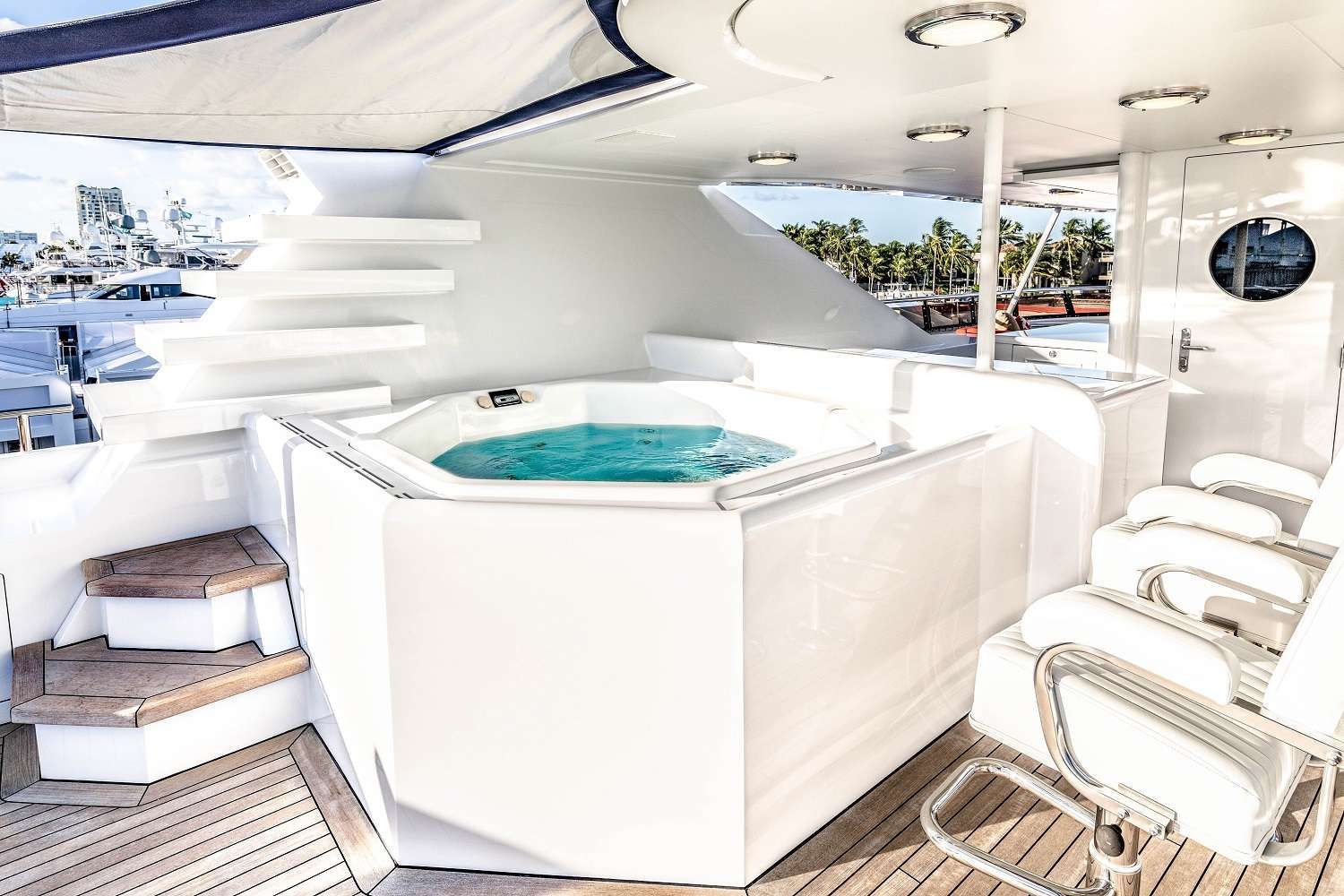 Jacuzzi