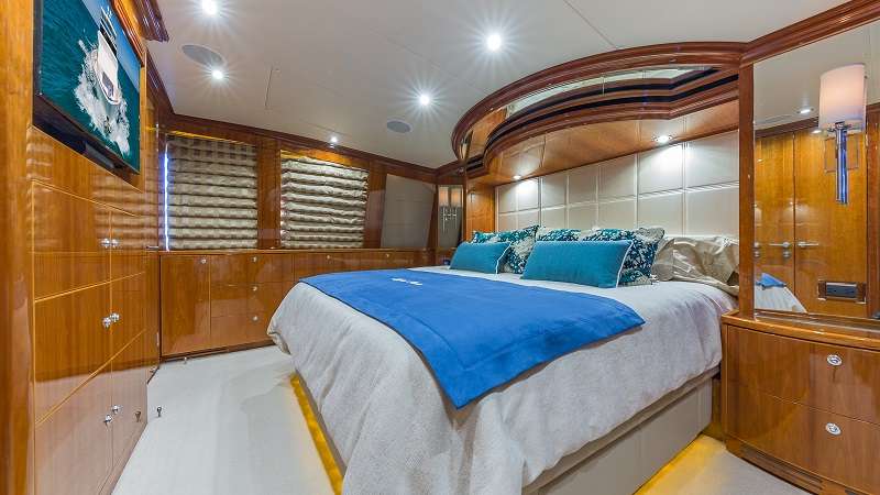 Luxury Motor Yacht HIGH RISE - Hargrave 101 - 4 Cabins - Nassau ...