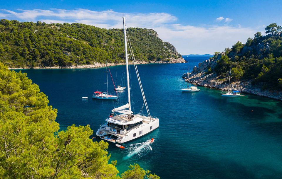 yacht charter vis croatia