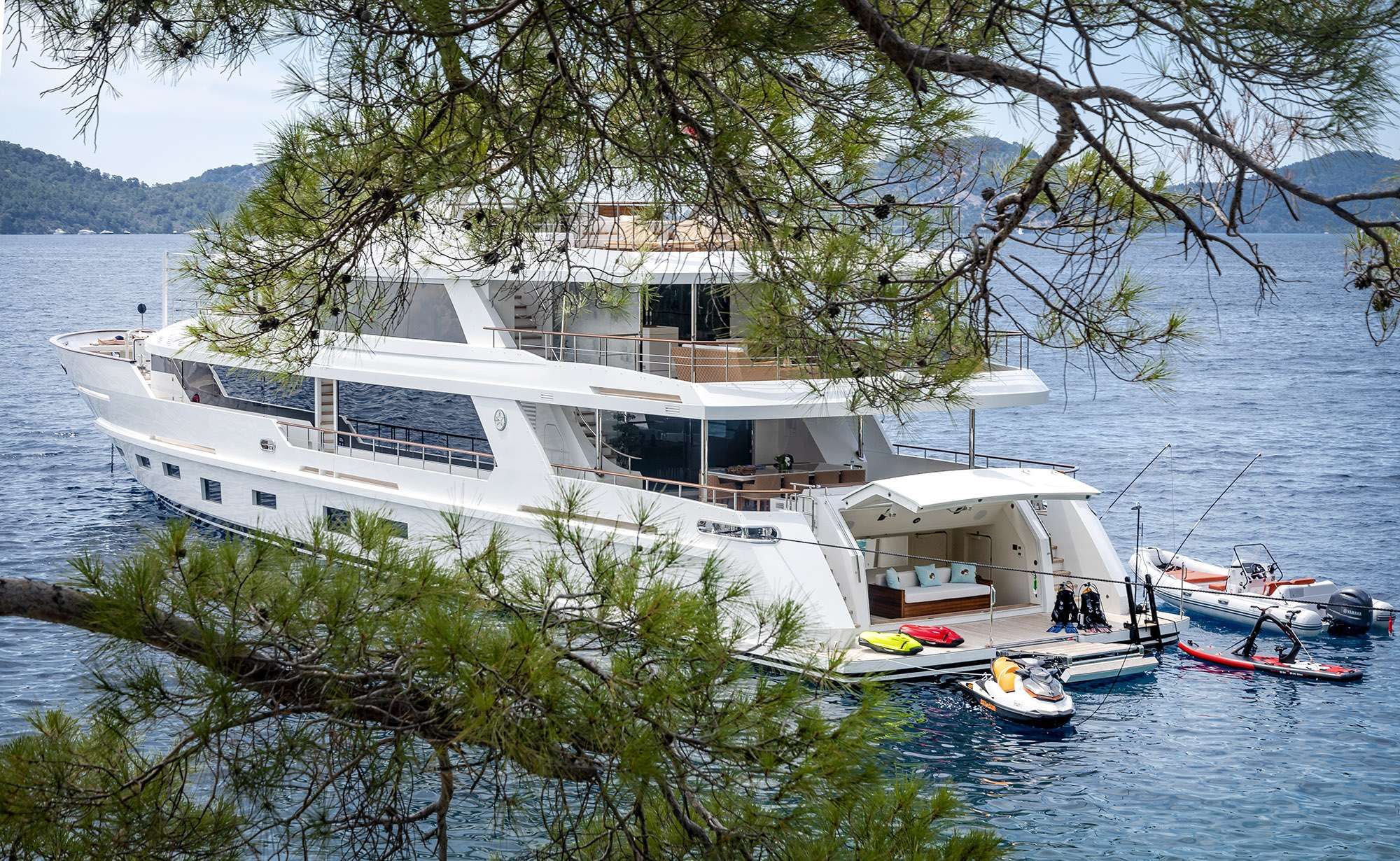 SUNRISE Yacht&water toys