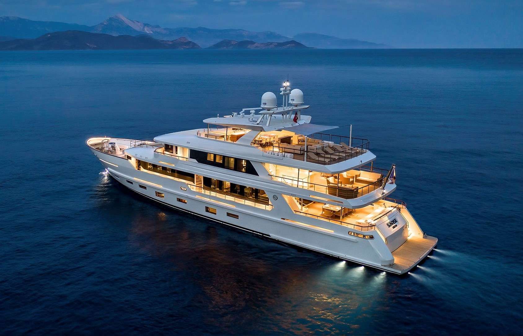 SUNRISE Yacht