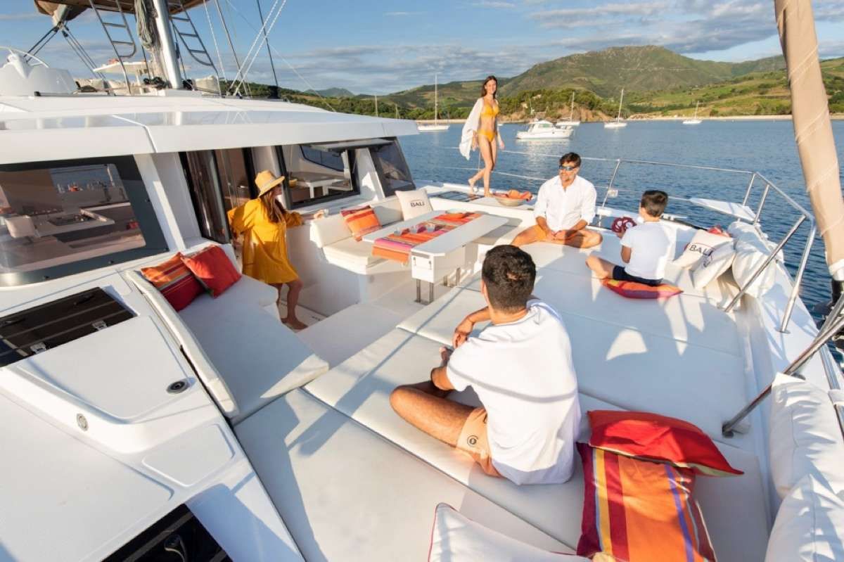 Foredeck lounge area