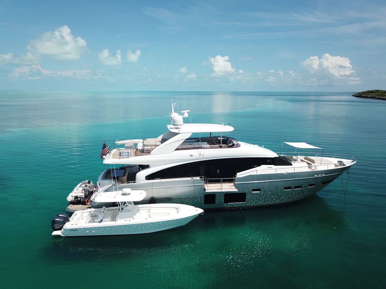 Florida Yacht Charter Guides and Finest Boats