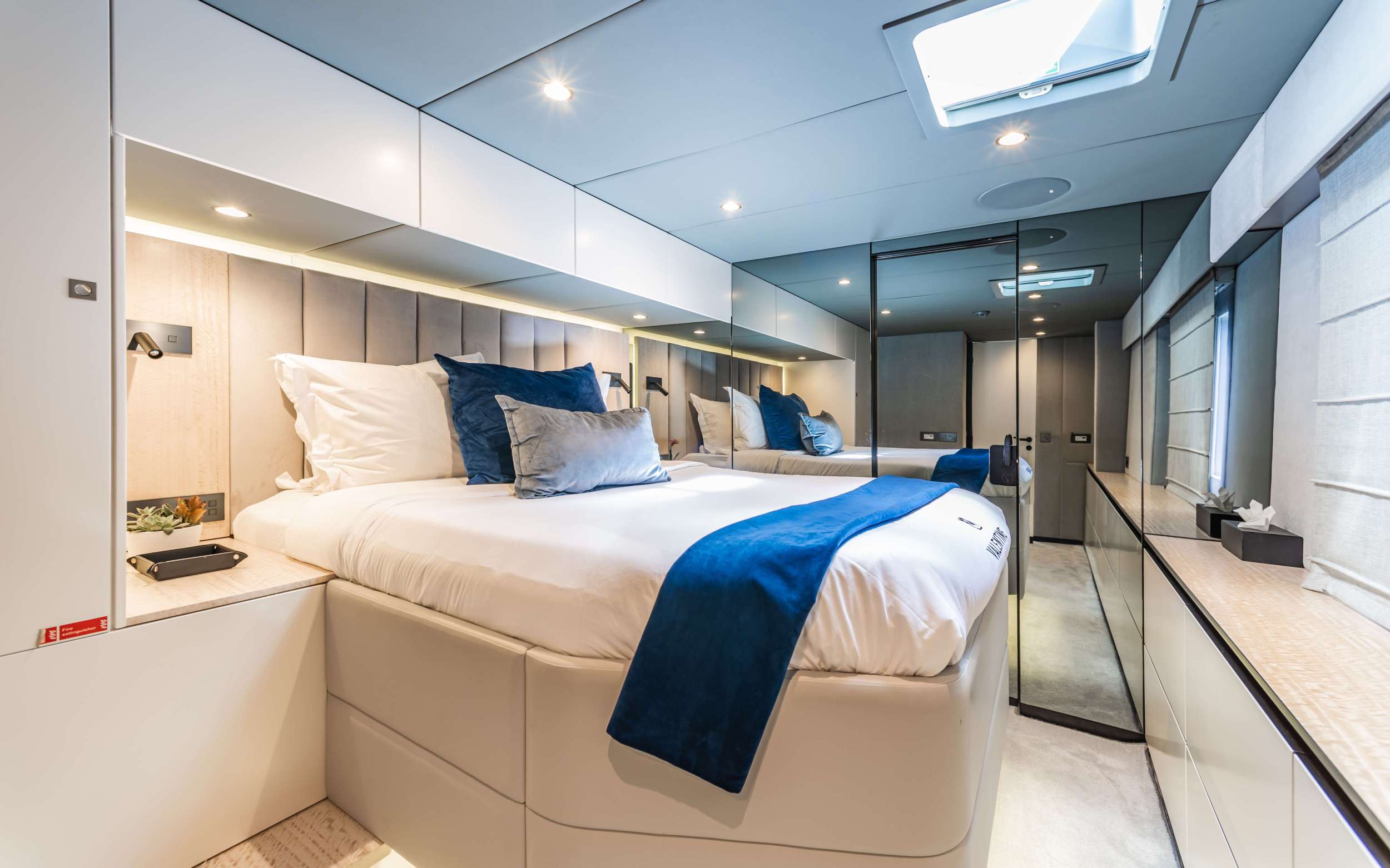 Luxury Crewed Motor Yacht VALENTINE Sunreef 60 4 Cabins St Thomas