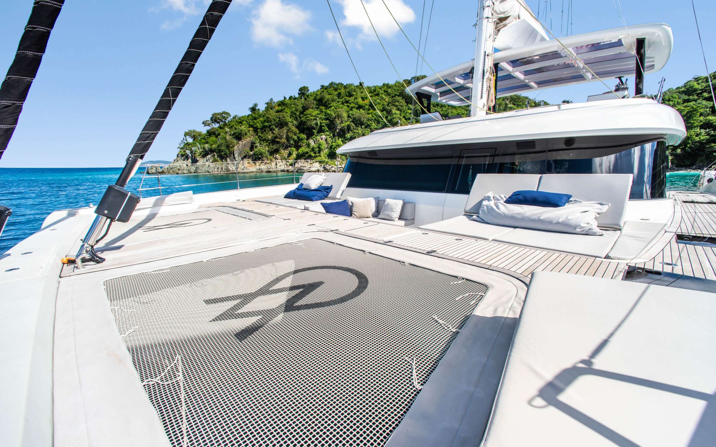 Luxury Crewed Motor Yacht VALENTINE Sunreef 60 4 Cabins St Thomas