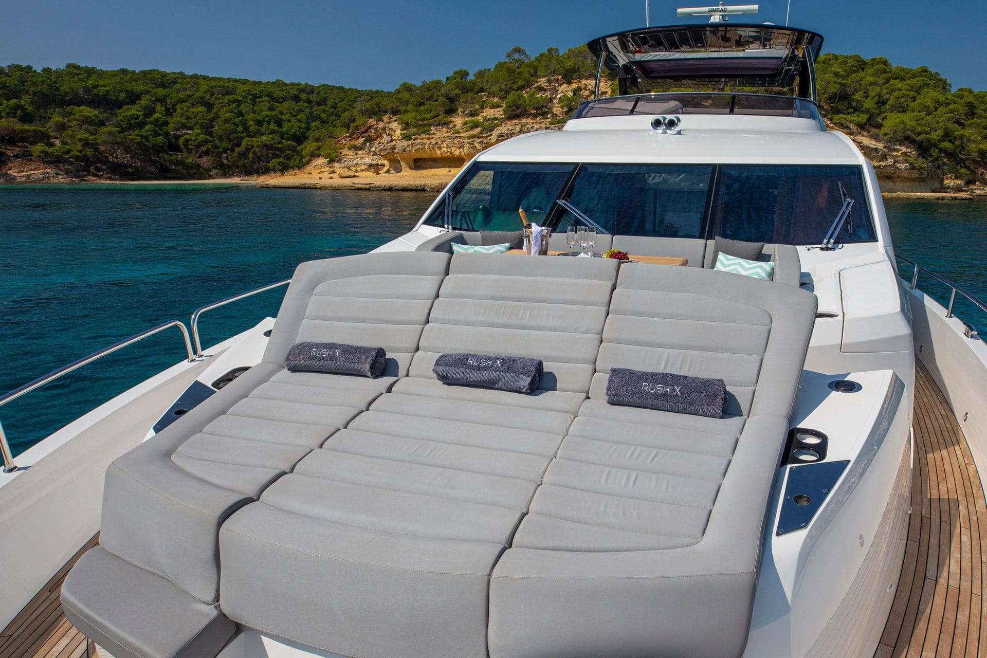 RUSH X Bow Sun Loungers