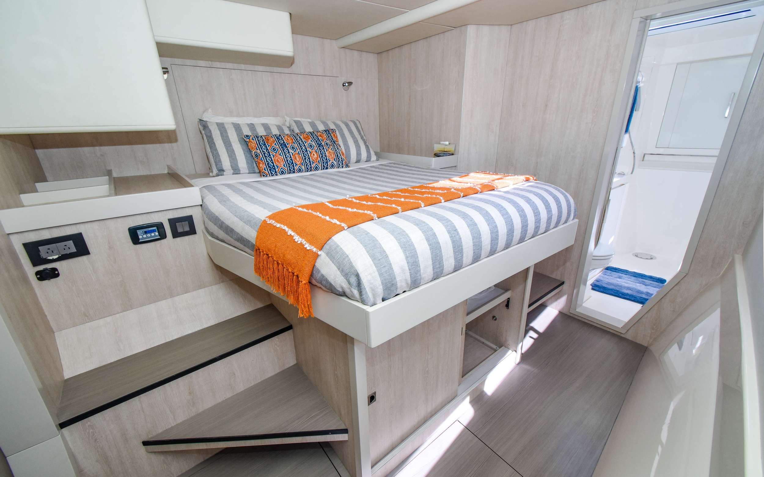 Crewed Catamaran LEEWAY Leopard 58 3 Cabins St. Thomas USVI