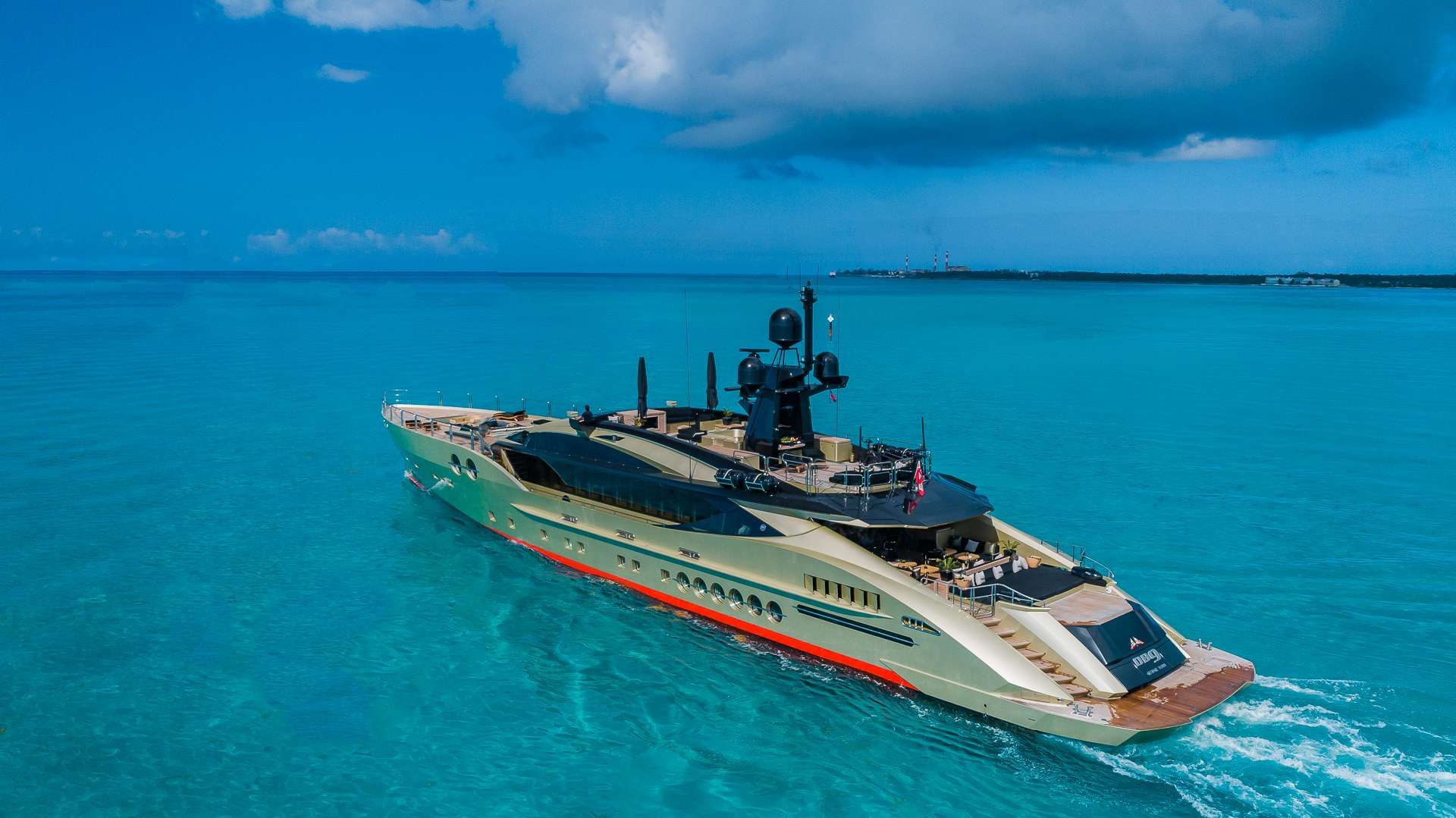 Luxury Crewed Motor Yacht DB9 Palmer Johnson 52m 5 Cabins Nassau