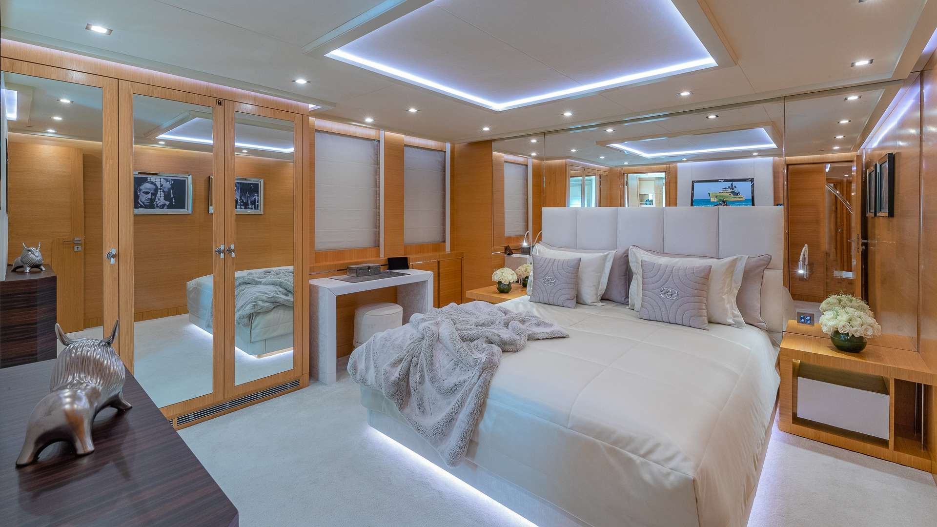 Luxury Crewed Motor Yacht DB9 Palmer Johnson 52m 5 Cabins Nassau