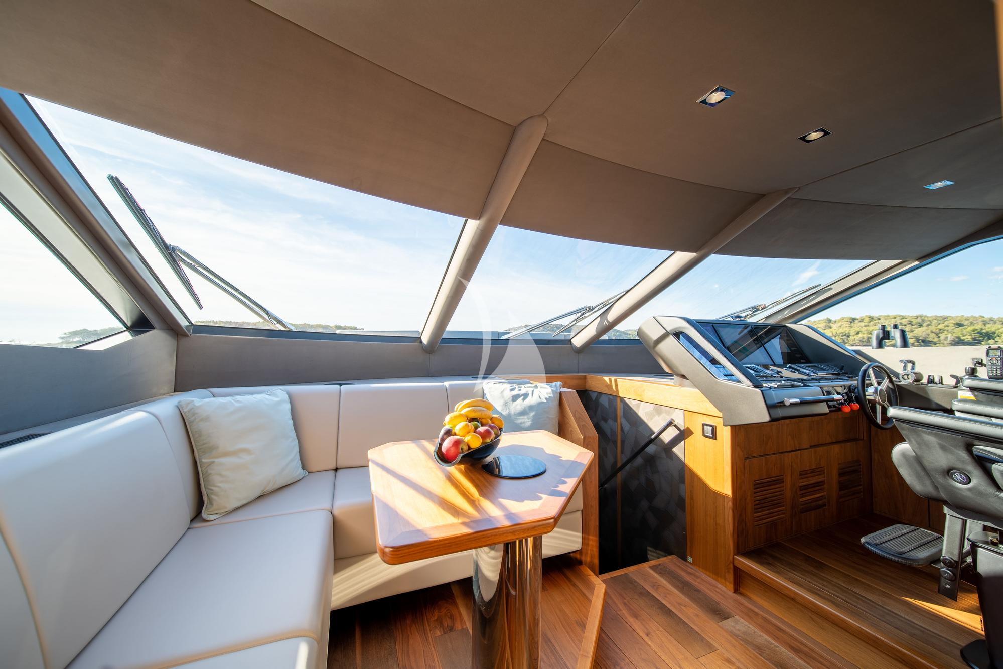 Luxury Crewed Motor Yacht BLACK MAMBA - Sunseeker 86 Yacht - 4 Cabins ...