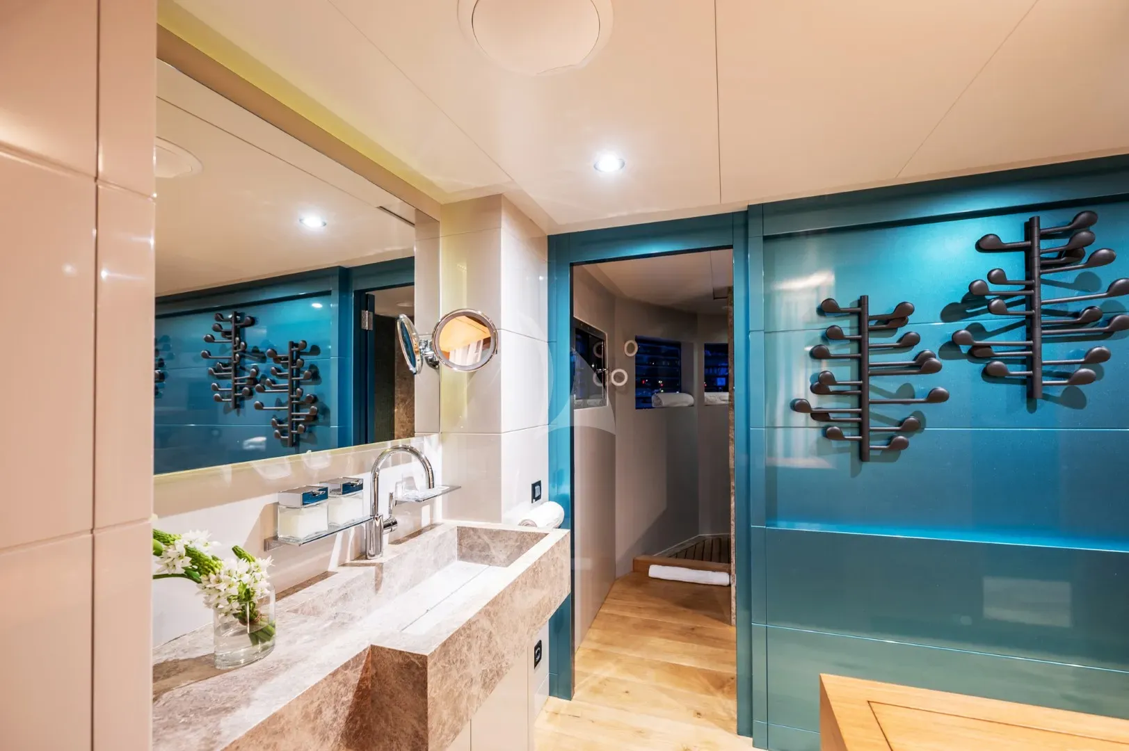 Luxury Crewed Motor Yacht CALADAN - Tansu 37m - 4 Cabins - Palma ...
