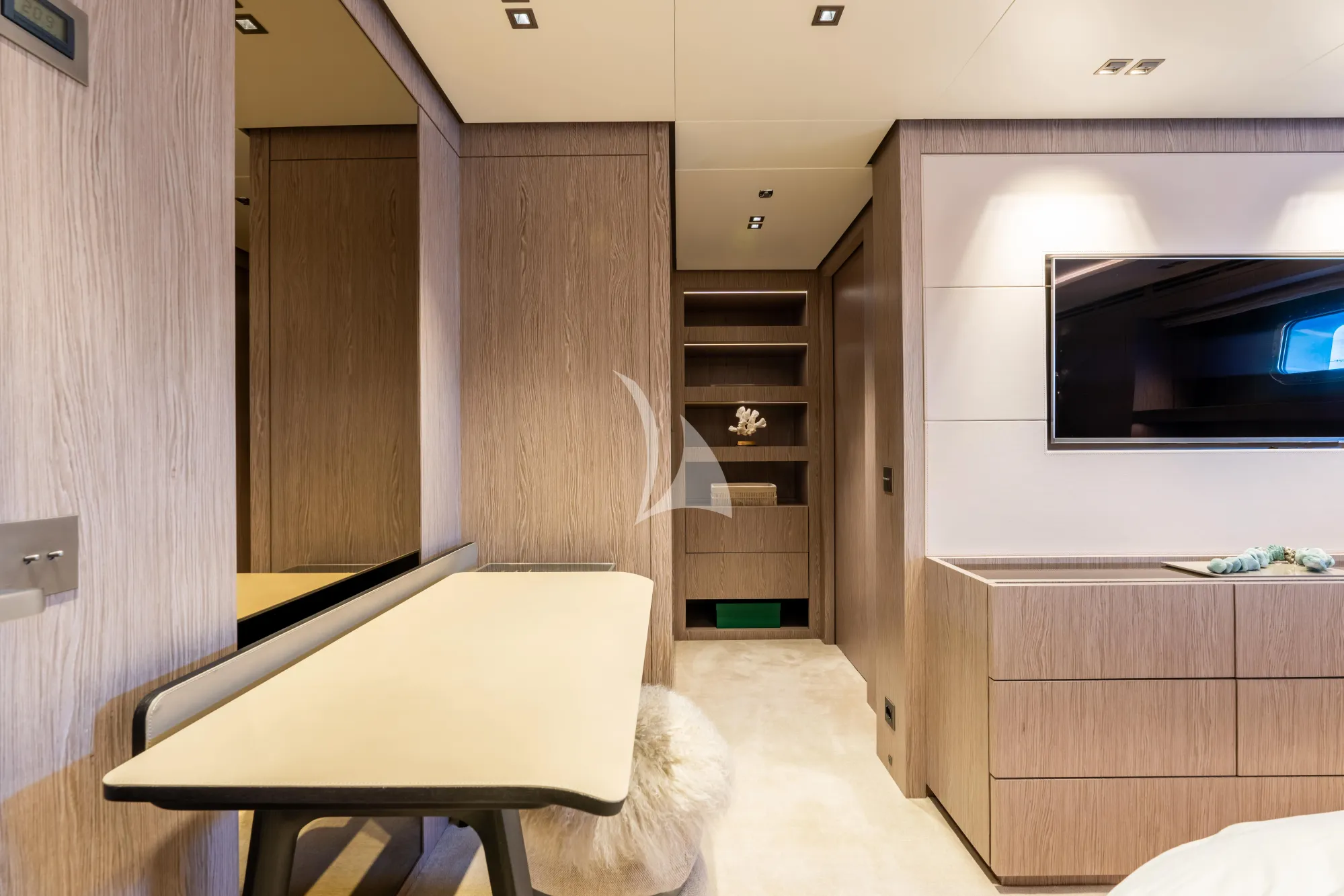 Luxury Crewed Motor Yacht GIOIA - Codecasa Vintage 43m - 5 Cabins ...