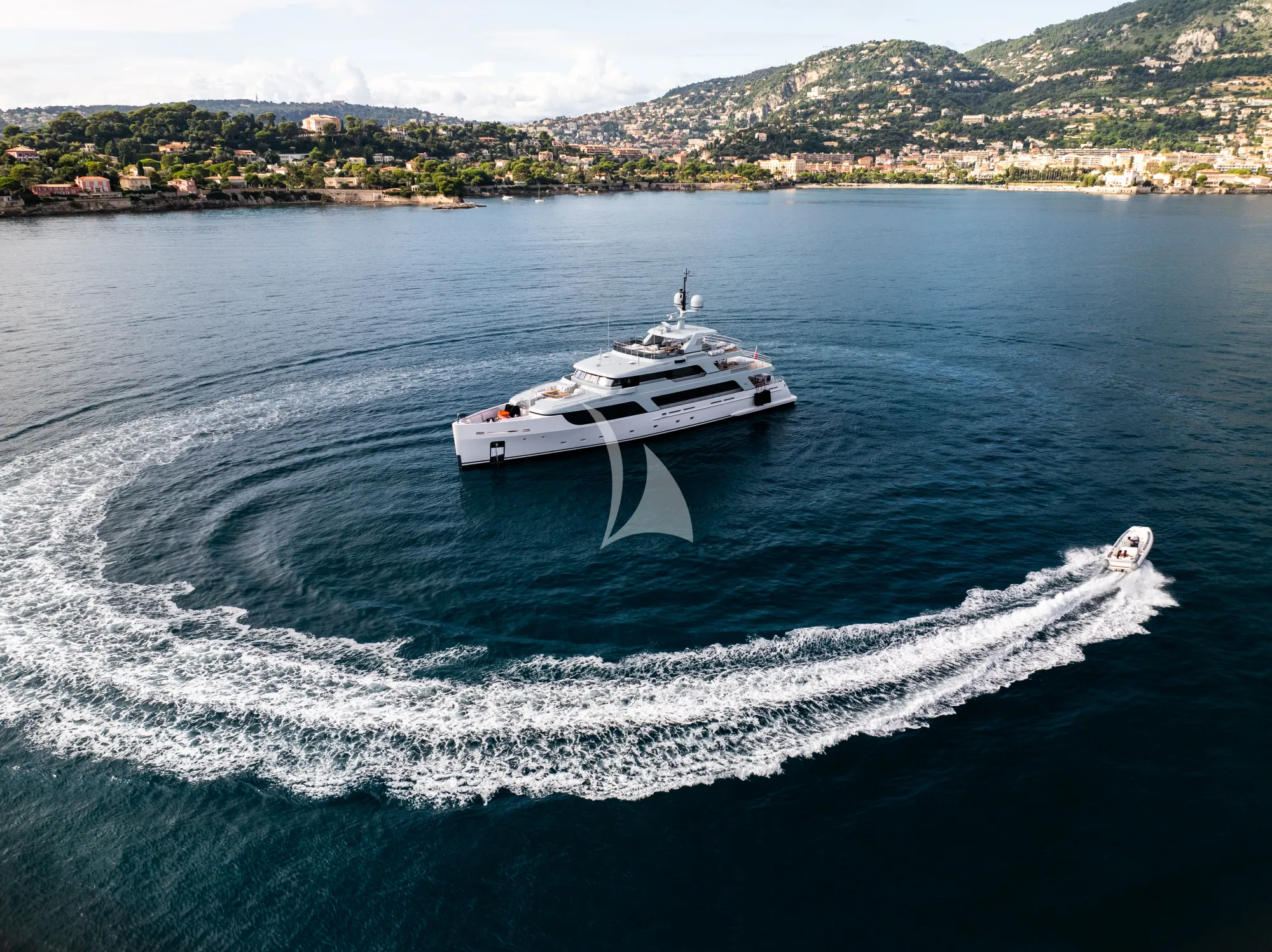 Luxury Crewed Motor Yacht GIOIA - Codecasa Vintage 43m - 5 Cabins ...