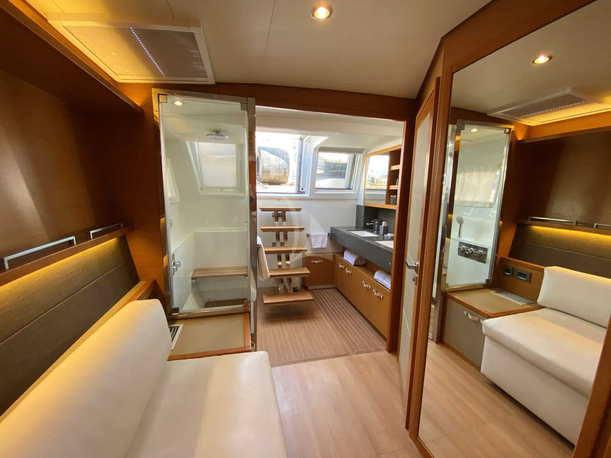 Crewed Power Catamaran LA FREGATE - Lagoon 630 - 4 Cabins - Split ...